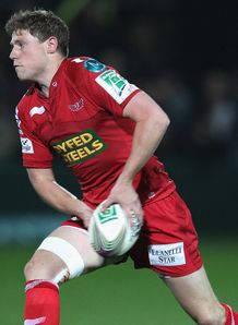 rhys priestland scarlets fly half 2011 rhys priestland scarlets fly half 2011