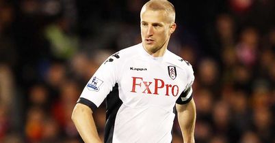 Hangeland waiting for offer