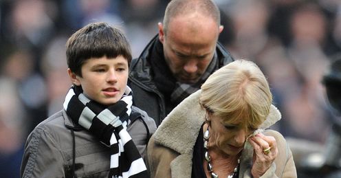 Gary Speed Mum Son Alan Shearer Tribute Newcastle United Premier League
