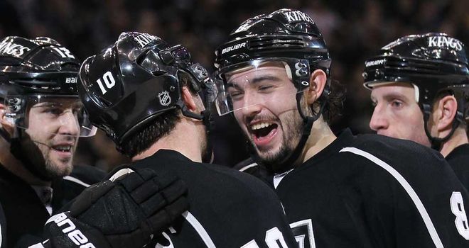 NHL: Kings go clear