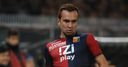 Hammers close on striker