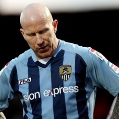 Lee Hughes