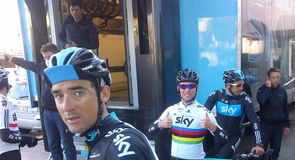Mark Cavendish gives the thumbs up ahead of the day's ride