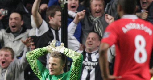 Lindegaard: conceded his first Premier League goals