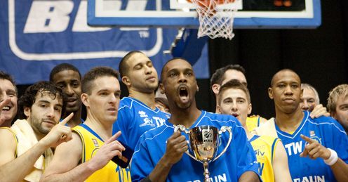Men of the moment: Sheffield celebrate their 2011 Cup Final success