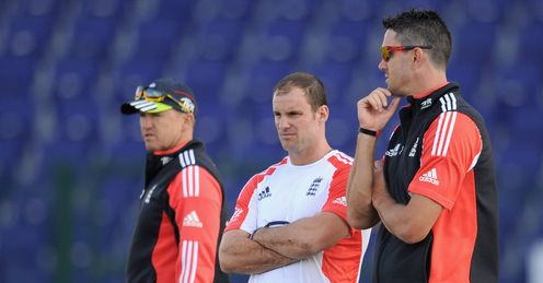 Three's company: Bumble says it's time for Pietersen, Flower and Strauss to sit down in a room together