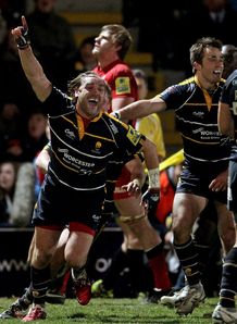 Andy Goode Worcester celebrates v Saracens Andy Goode Worcester celebrates v Saracens