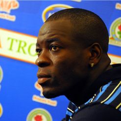 Samba: Has flown to England