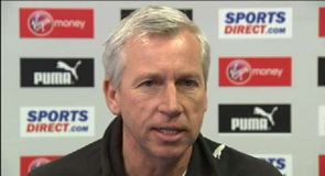 Pardew passes on England job