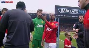 Suarez refuses handshake