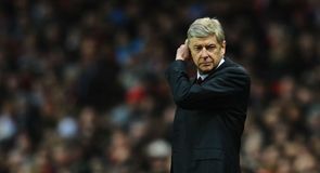 Wenger aware of mini crisis