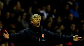 Wenger wants fight