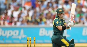 Tri-Series, Game 1: Aus v Ind