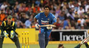 Dhoni delivers for India