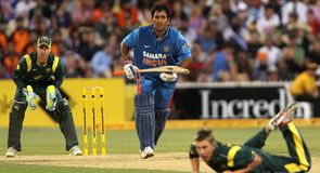 CB Series Game 4 - Australia v India