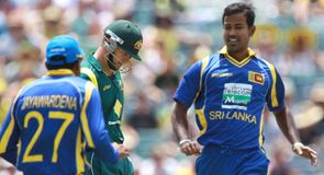 Tri-Series, Game 3: Aus v SL