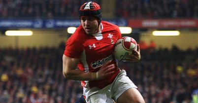 Halfpenny hails Warburton 