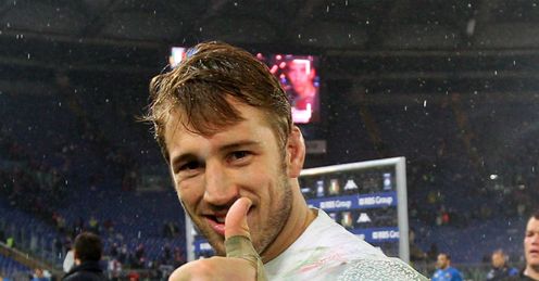Italy 15 England 19