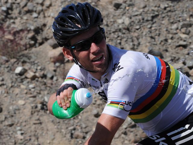 oman-st5-2012-cavendish-water-bottle_2720634.jpg