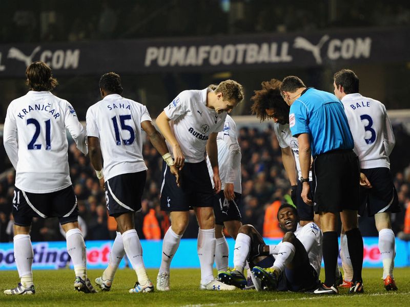 http://img.skysports.com/12/02/800x600/Emanuel-Adebayor-goal-Tottenham-vs-Newcastle_2717250.jpg