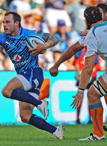 Francois Hougaard making a break for the Bulls Francois Hougaard making a break for the Bulls