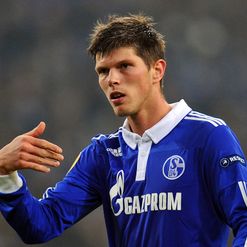 Huntelaar: Commits to Schalke