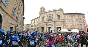 La tappa ha preso il via nella bella città di Offida
