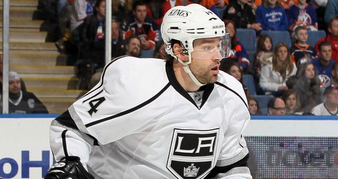 NHL: Kings reign supreme