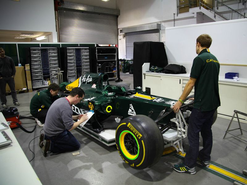 Caterham-pack-up-13_2732590.jpg