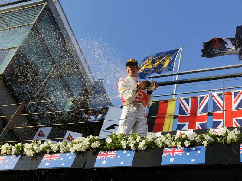 Jenson-Button-champagne-Australian-GP_2735640.jpg