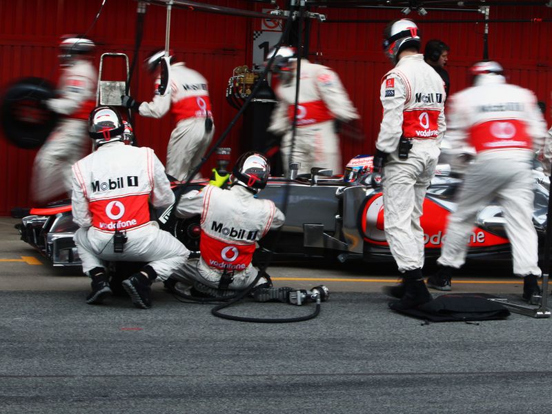 McLaren-pitstop-5_2726566.jpg