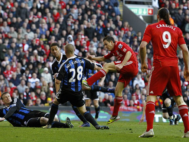 Stewart-Downing-Liverpool-vs-Stoke_2735967.jpg