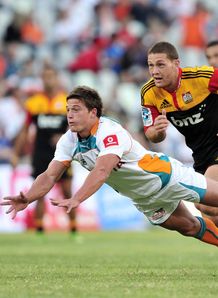 Piet van Zyl doing a dive pass for Cheetahs Piet van Zyl doing a dive pass for Cheetahs