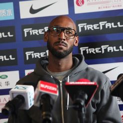 Anelka: 10-club man