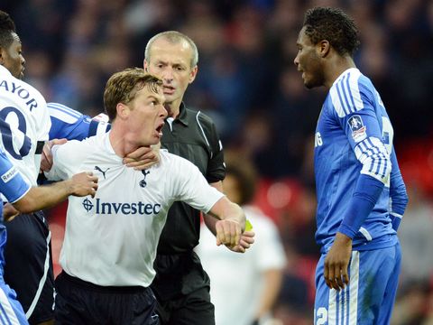 Scott-Parker-and-John-Obi-Mikel-Chelsea-vs-To_2750554.jpg