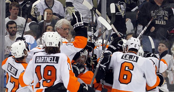 NHL: Flyers stun Pens