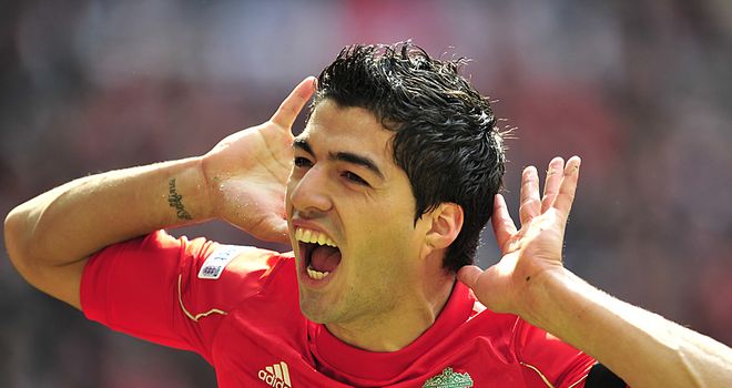 Carra hails vital Suarez