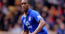 Distin eyes long Everton stay