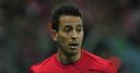 Valencia sign Pereira