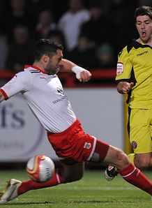 Blades pick off Cherries