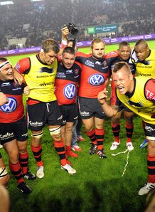 Toulon s players celebrate after winning the Top 14 play off Toulon s players celebrate after winning the Top 14 play off
