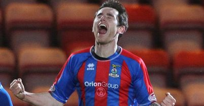 Tansey signs for Stevenage