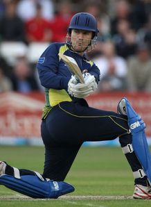 Phillips the hero for Essex