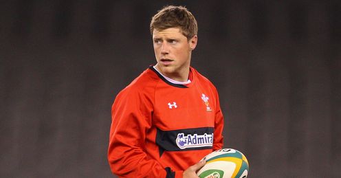 Rhys Priestland walking on Melbourne pitch Rhys Priestland walking on Melbourne pitch