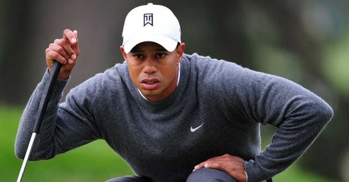 Tiger Woods: Lining up a putt