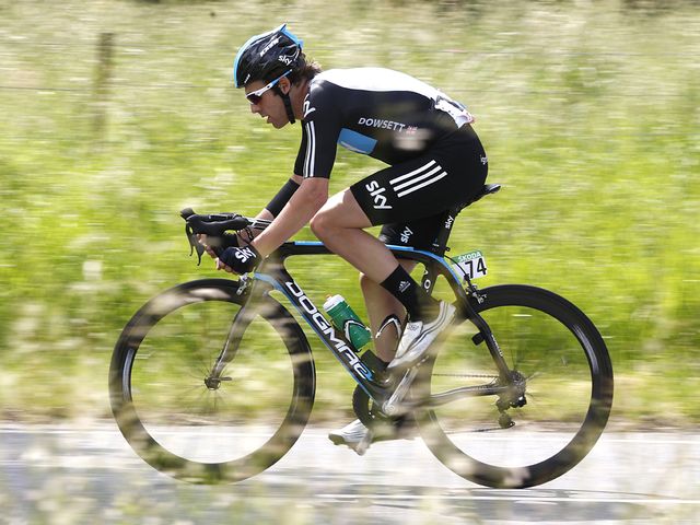 Alex Dowsett floats along on stage two which saw a fast opening hour of racing