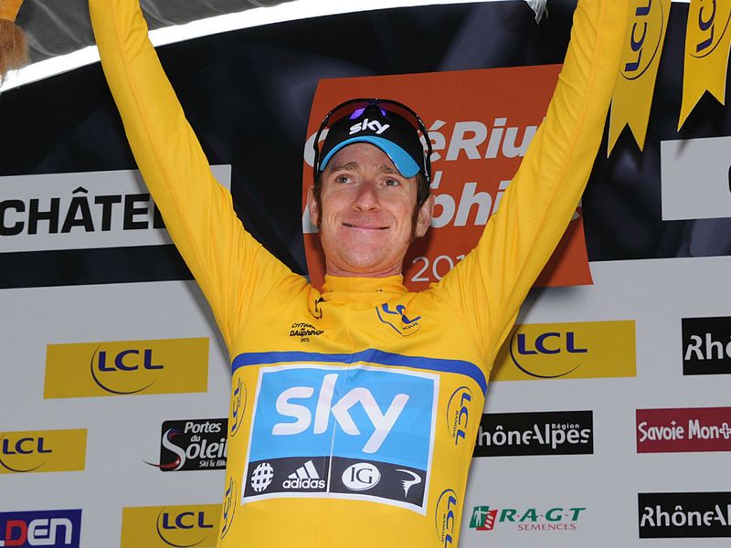 Bradley-Wiggins-podium-Dauphine-stage-seven_2778735.jpg