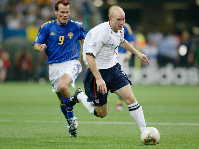 England-Sweden-2002-Danny-Mills_2780988