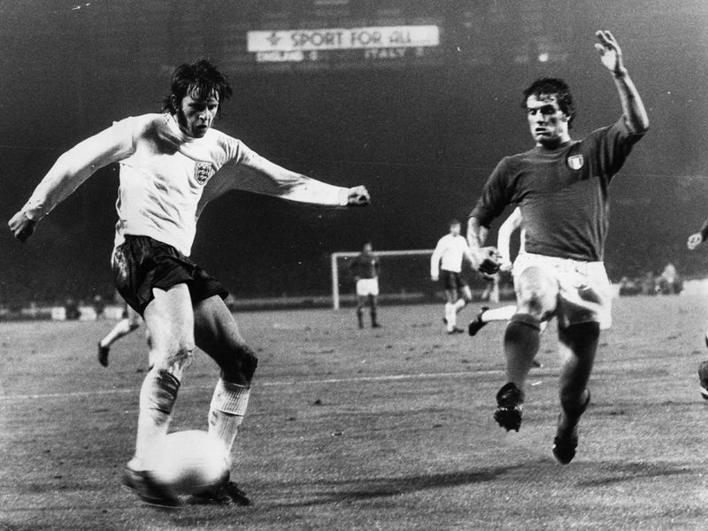 Mick-Channon-England-v-Italy-Wembley-1973_2785177
