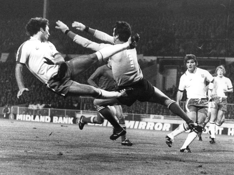 Ray-Wilkins-England-v-Italy-Wembley-1977_2785178
